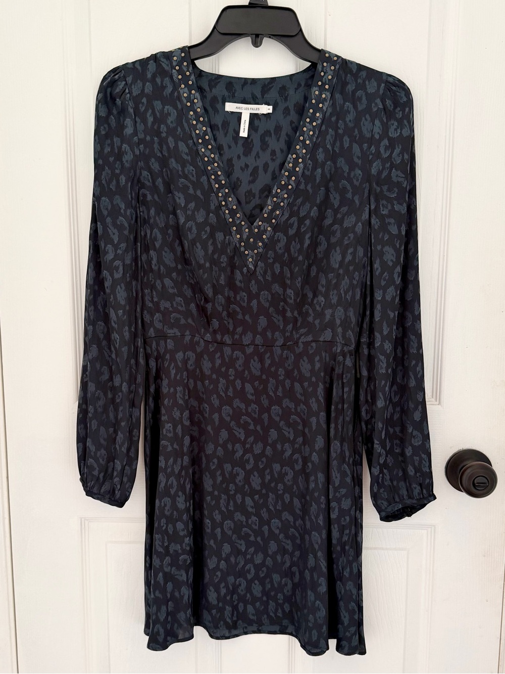 Avec Les Filles Leopard Print Blue & Black Studded V-Neck Long Sleeve Mini Dress